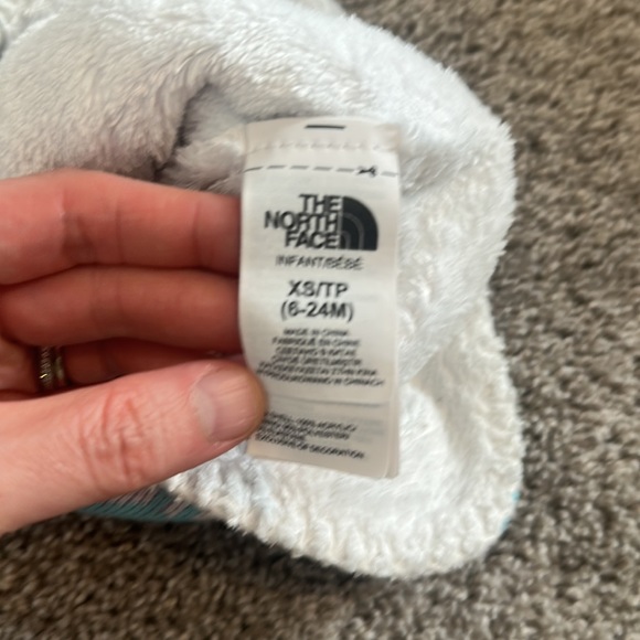 The North Face Winter Hat 6-24M - Picture 3 of 4